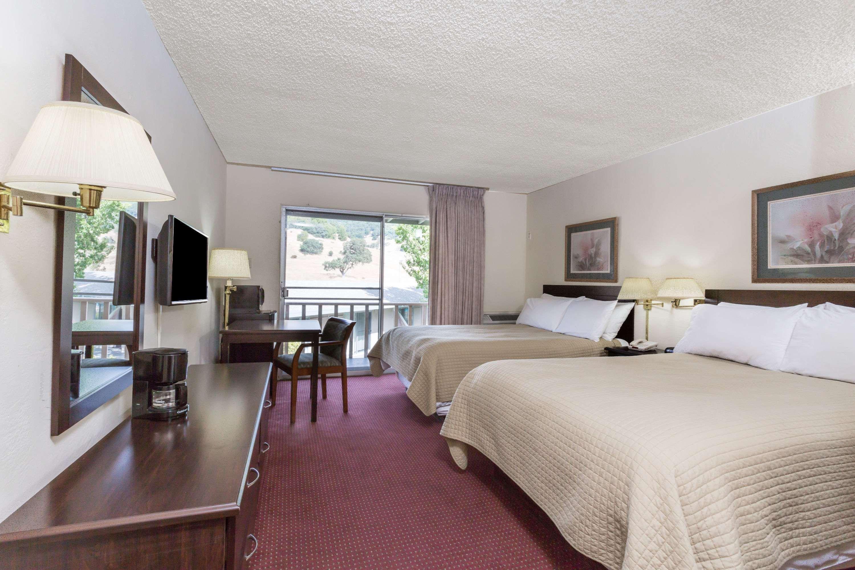 Days Inn By Wyndham Novato/San Francisco Eksteriør billede