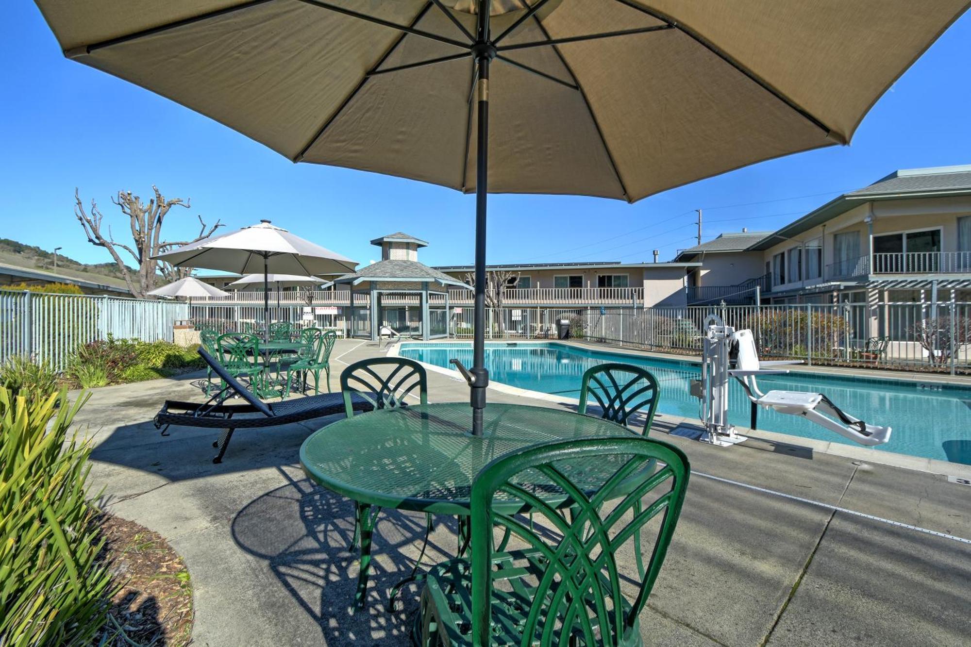 Days Inn By Wyndham Novato/San Francisco Eksteriør billede